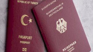 Almanya'da çifte vatandaşlığı kolaylaştıran tasarı kabul edildi