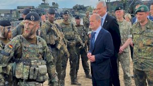 Almanya'da ordudaki personel eksikliği yabancılarla giderilsin önerisi