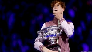 Avustralya Açık'ta Aryna Sabalenka ikinci, Jannik Sinner ilk zaferini yaşadı