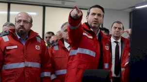 Bakan Bayraktar'dan kritik ziyaret! 'Türkiye’nin doğal gaz üssündeki çalışmaları inceledik'