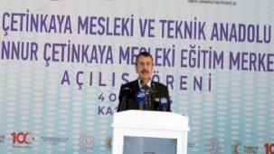 Bakan Tekin: Çocuklarımız istihdam garantili olarak mezun oluyor