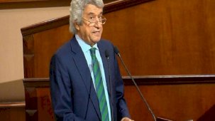 CHP'li üye İBB Meclis Toplantısında partisini eleştirdi