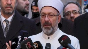Diyanet İşleri Başkanı Erbaş Santa Maria Kilisesi'ni ziyaret etti! 'Saldırıyı lanetliyorum'