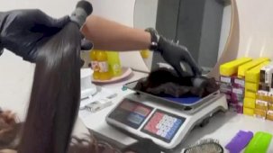 Esenyurt'ta protez saç operasyonu! Piyasa değeri 5 milyon lira