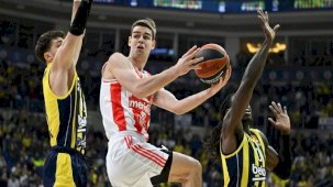 Fenerbahçe konuk ettiği Kızılyıldız'a mağlup oldu