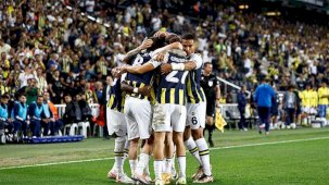 Fenerbahçe'de ayrılıklar kapıda! Yıldız futbolcuya sürpriz talip