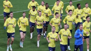 Fenerbahçe'de İstanbulspor maçı öncesinde kadro sıkıntısı