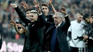 Fernando Santos: Taraftarımız için kazanalım