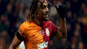 Galatasaray, Sacha Boey için rekor bonservis istiyor