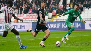 Gaziantep'ten Sivas'ta muhteşem dönüş! 4 gol, 1 kırmızı kart