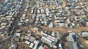 İsrail bombardımanından kaçan Filistinliler, Refah'a sığındı