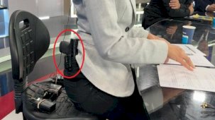 İsrail'de sunucu Lital Shemesh, canlı yayına belinde silahla çıktı