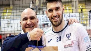 İtalya'da Efe Bayram üst üste ikinci kez MVP!