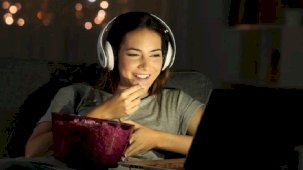 İzlenmesi Gereken Diziler 2024: Mutlaka İzlenmesi Gereken Yerli ve Yabancı En İyi Diziler Listesi