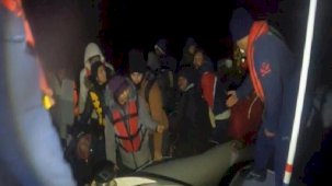 İzmir açıklarında 42 düzensiz göçmen kurtarıldı