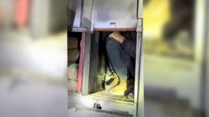 Kaçak göçmenler gizli bölmede yakalandı