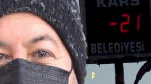 Kars’ın soğuğu kirpik dondurdu! Eksi 21’de hareket halindeki midibüs dondu