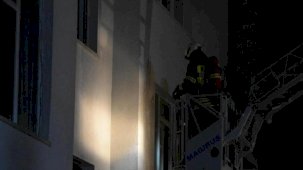 Kayseri’de 4 katlı binada yangın çıktı! 1 kişi hayatını kaybetti, 8 yaralı var