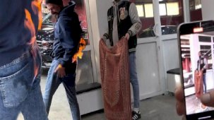 'Komiklik olsun' diye video çekmek istedi! Az daha canlı canlı yanıyordu