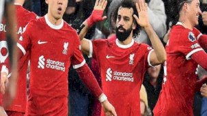 Liverpool 2024'e rekorla başladı! Premier Lig'de müthiş düello