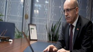 Mehmet Şimşek AA'nın yılın kareleri oylamasına katıldı! Favorisi: Hayat Yolculuğu