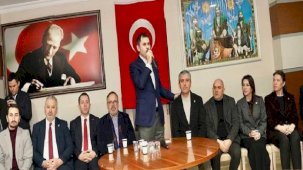 Murat Kurum'dan cemevi ziyareti: Ayırt etmeden hizmet edeceğiz