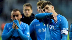 Napoli, Torino'ya üç golle boyun eğdi!