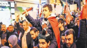 Şehitler ve Gazze için tek yürek