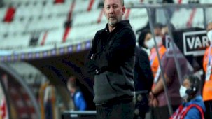 Sergen Yalçın ve ekibi Antalya'ya gidiyor