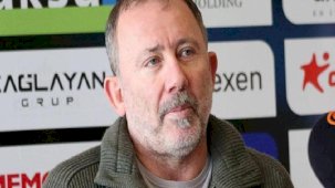 Sergen Yalçın'ın planları bozuldu! Transfer yasağı geldi, 2 oyuncu ile ayrılıyor