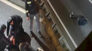 Taksim’de korkunç olay! Annesiyle tartışıp yola atlayan genç hayatını kaybetti