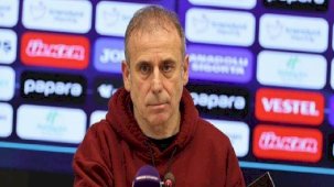 Trabzonspor'da Abdullah Avcı'dan hakem kararına tepki! 'Taca çıkmıştı'