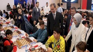 Türkiye Yıldızlar Satranç Şampiyonası başladı! Dereceye girenlere milli takım müjdesi