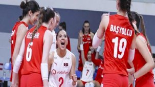 U20 Kadın Voleybol Milli Takımı, Yunanistan'a set vermedi! Elemelerde finale yükseldi
