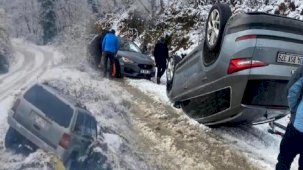 Uludağ yolu çarpışan otomobil pistine döndü! Sürücülerin kabusu oldu