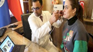 Van'da geliştirilen İriskop cihazı ile göz bebeğinden vücuttaki hastalıklar tespit ediliyor