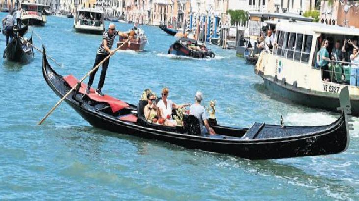 Venedik’te turist grubu ve hoparlör kısıtlaması!