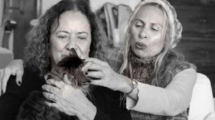 Zeynep Casalini'den aile fotoğrafı!