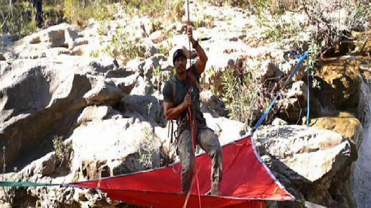 60 metrelik uçuruma kurduğu hamağın halatı koptu, 20 metrelik boşluğa düştü