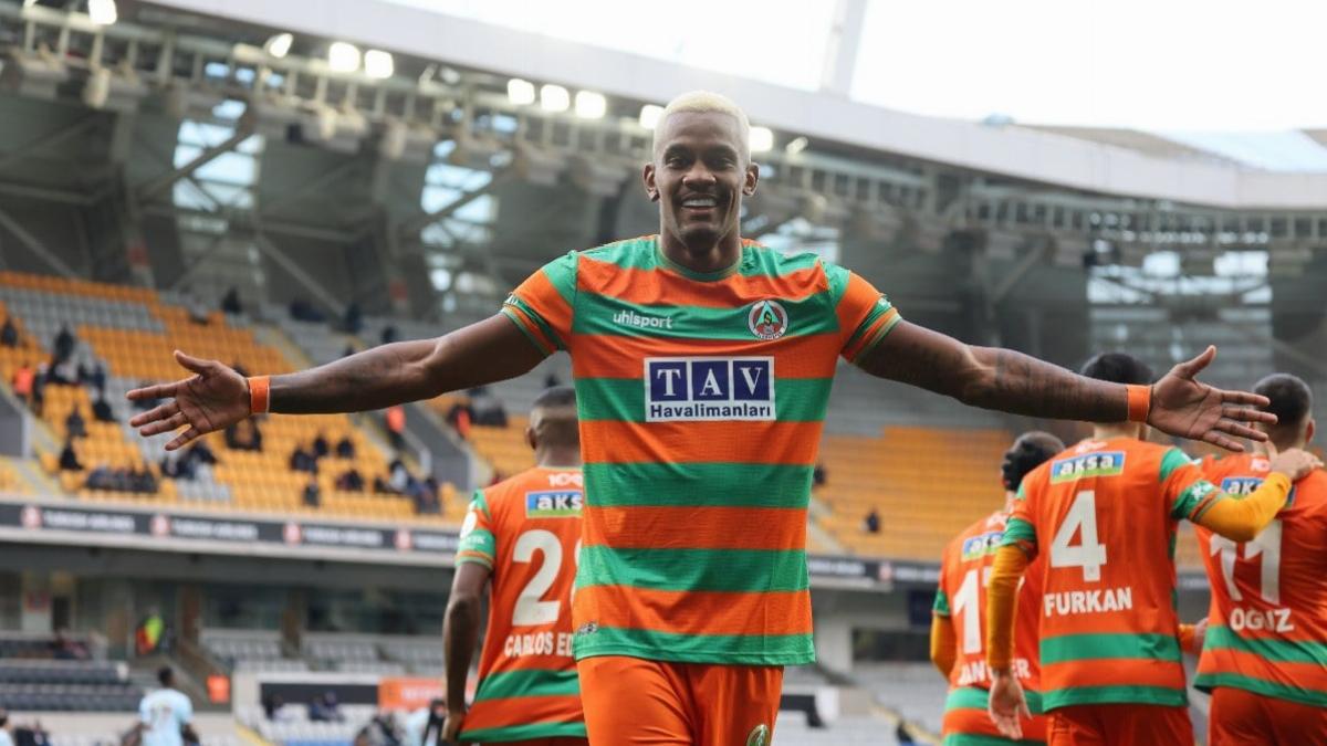 Alanyaspor, Sergio Cordova’yı Sochi'ye kiraladı