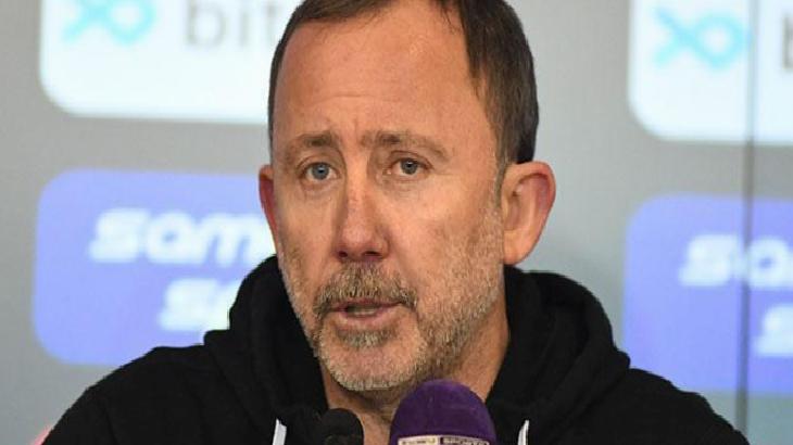 Antalyaspor'da Sergen Yalçın'a şok! Futbolculara bildirildi