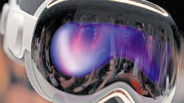 Apple Vision Pro ABD’de piyasaya çıktı