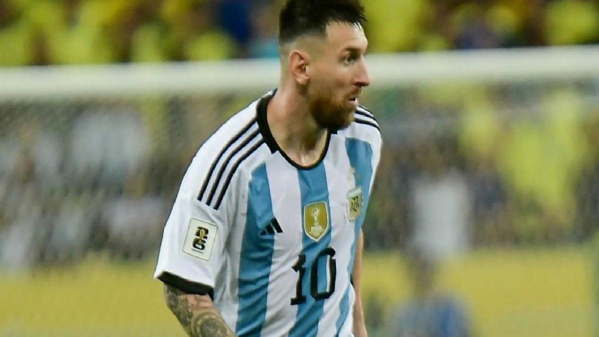 Arjantin'in Çin'deki hazırlık maçı Lionel Messi'ye tepkiler nedeniyle oynanmayacak