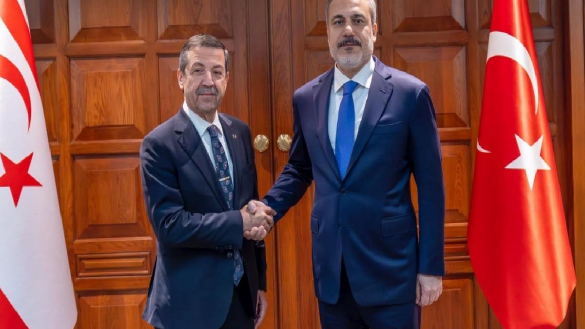Bakan Fidan, KKTC'li mevkidaşı Ertuğruloğlu'yla görüştü