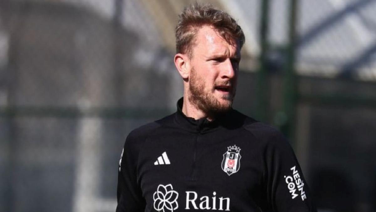 Beşiktaş'ta yeni transfer Joe Worrall sahaya indi