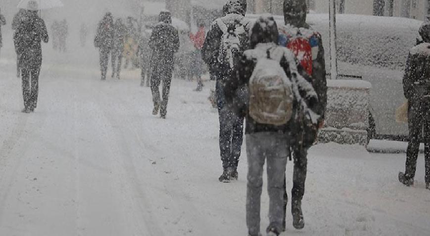 Çaldıran'da taşımalı eğitime 1 gün ara verildi