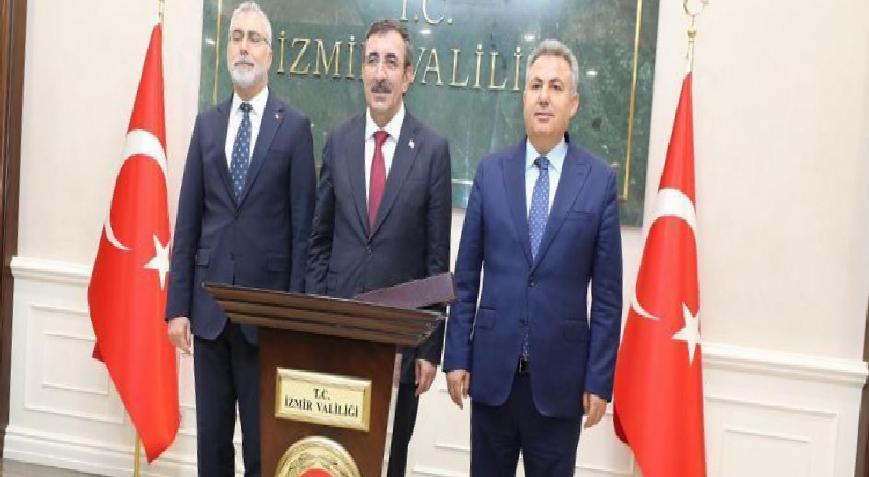 Cumhurbaşkanı Yardımcısı Cevdet Yılmaz İzmir Valiliği'ni ziyaret etti