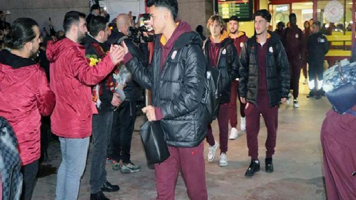 Galatasaray kafilesine Samsun'da coşkulu karşılama!
