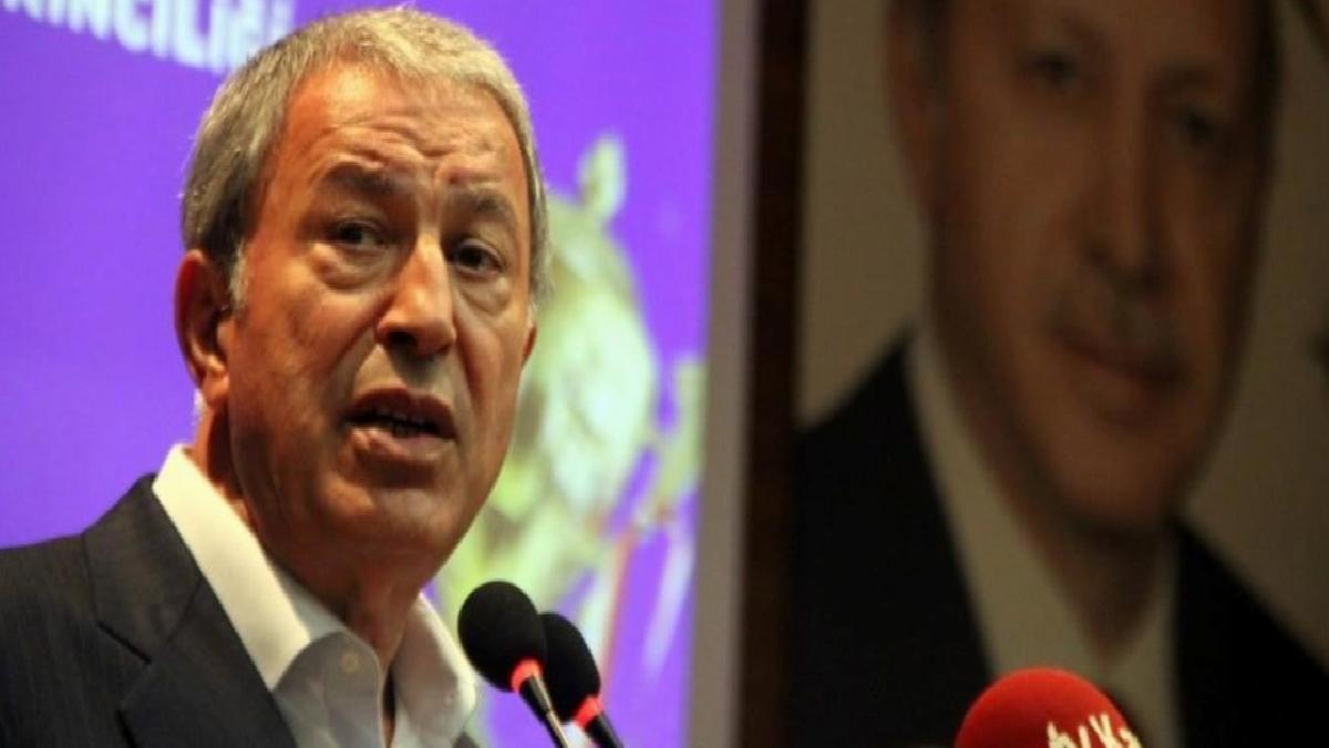 Hulusi Akar: PKK'lı, YPG'li köpeklerle, piçlerle bizi durdurmaya çalışıyorlar