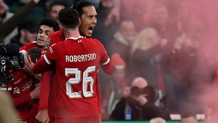İngiltere Lig Kupası'nda şampiyon Liverpool!